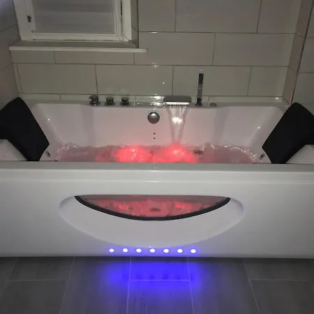 Lägenhet L'instant T 4* Balneo, Sauna Et Parking Prive